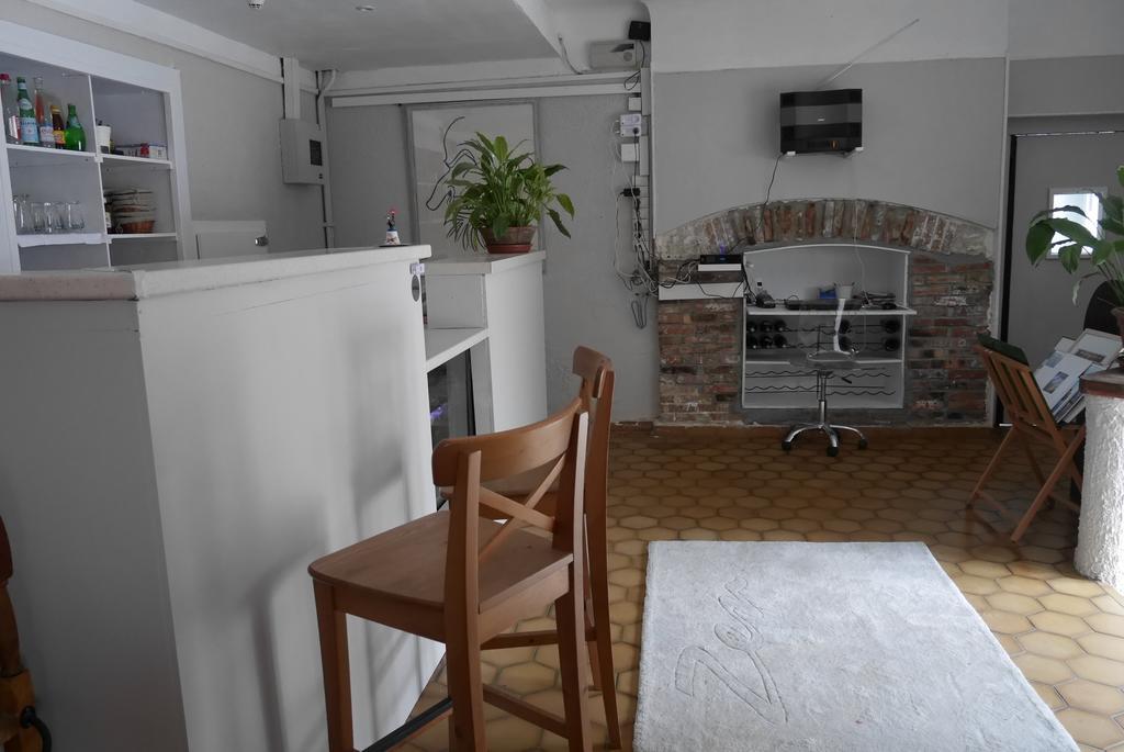 Auberge Le Rabelais Malay-le-Petit Zewnętrze zdjęcie
