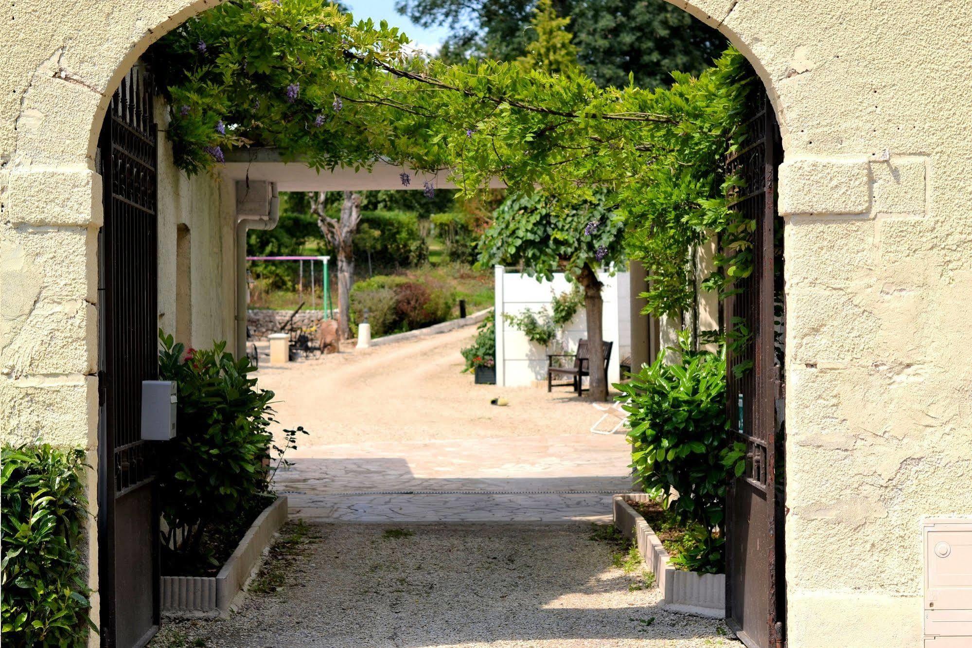 Auberge Le Rabelais Malay-le-Petit Zewnętrze zdjęcie
