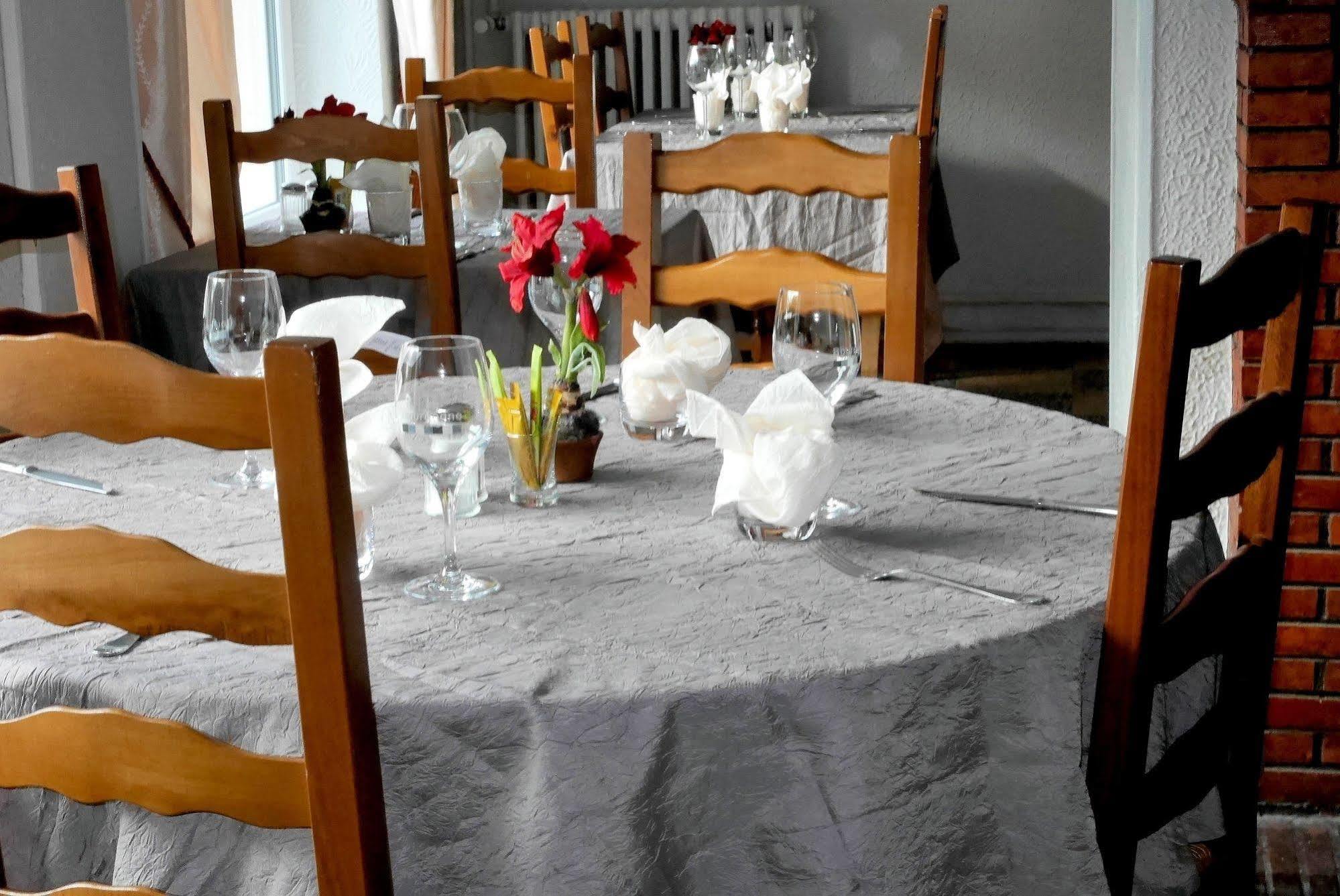 Auberge Le Rabelais Malay-le-Petit Zewnętrze zdjęcie