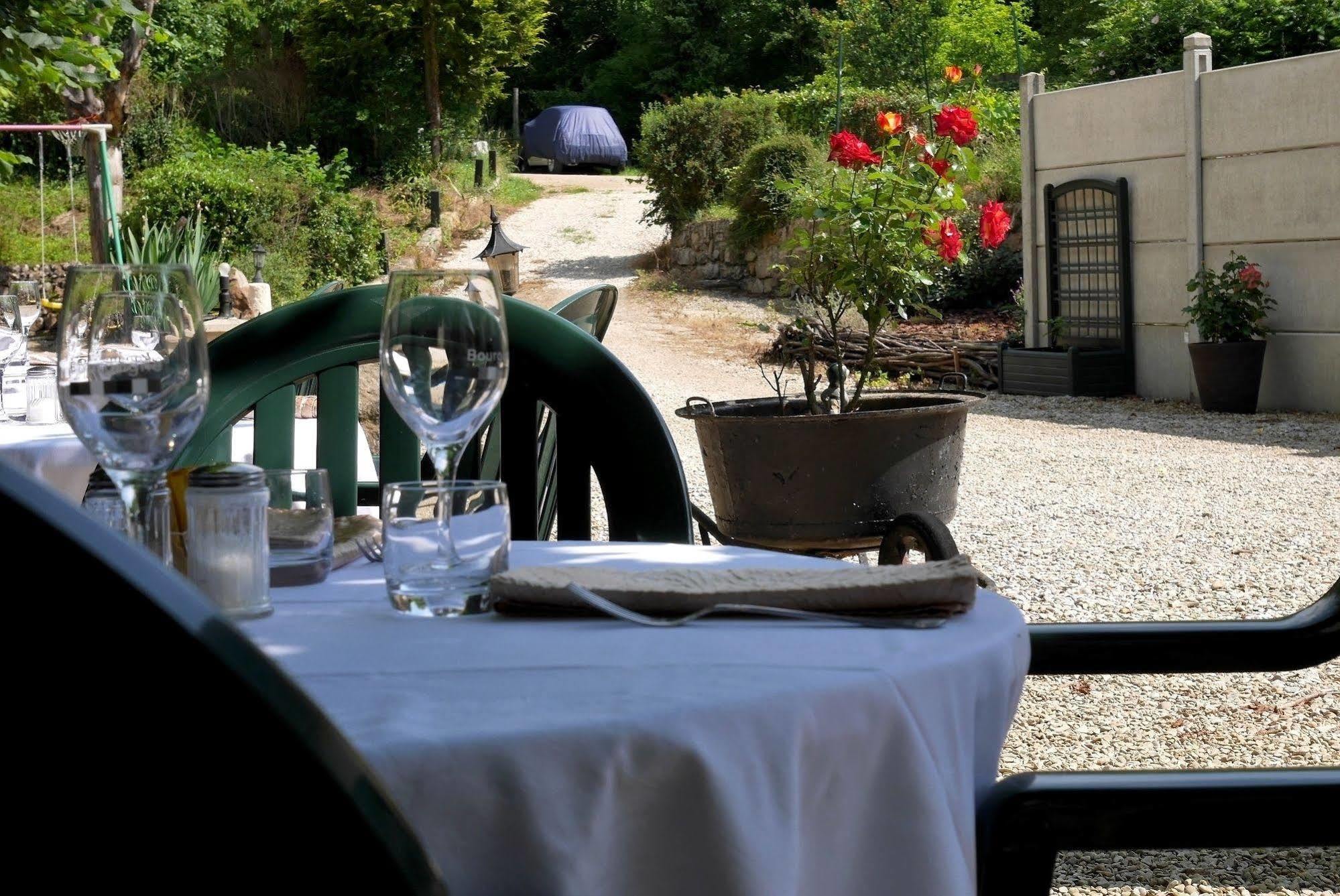 Auberge Le Rabelais Malay-le-Petit Zewnętrze zdjęcie